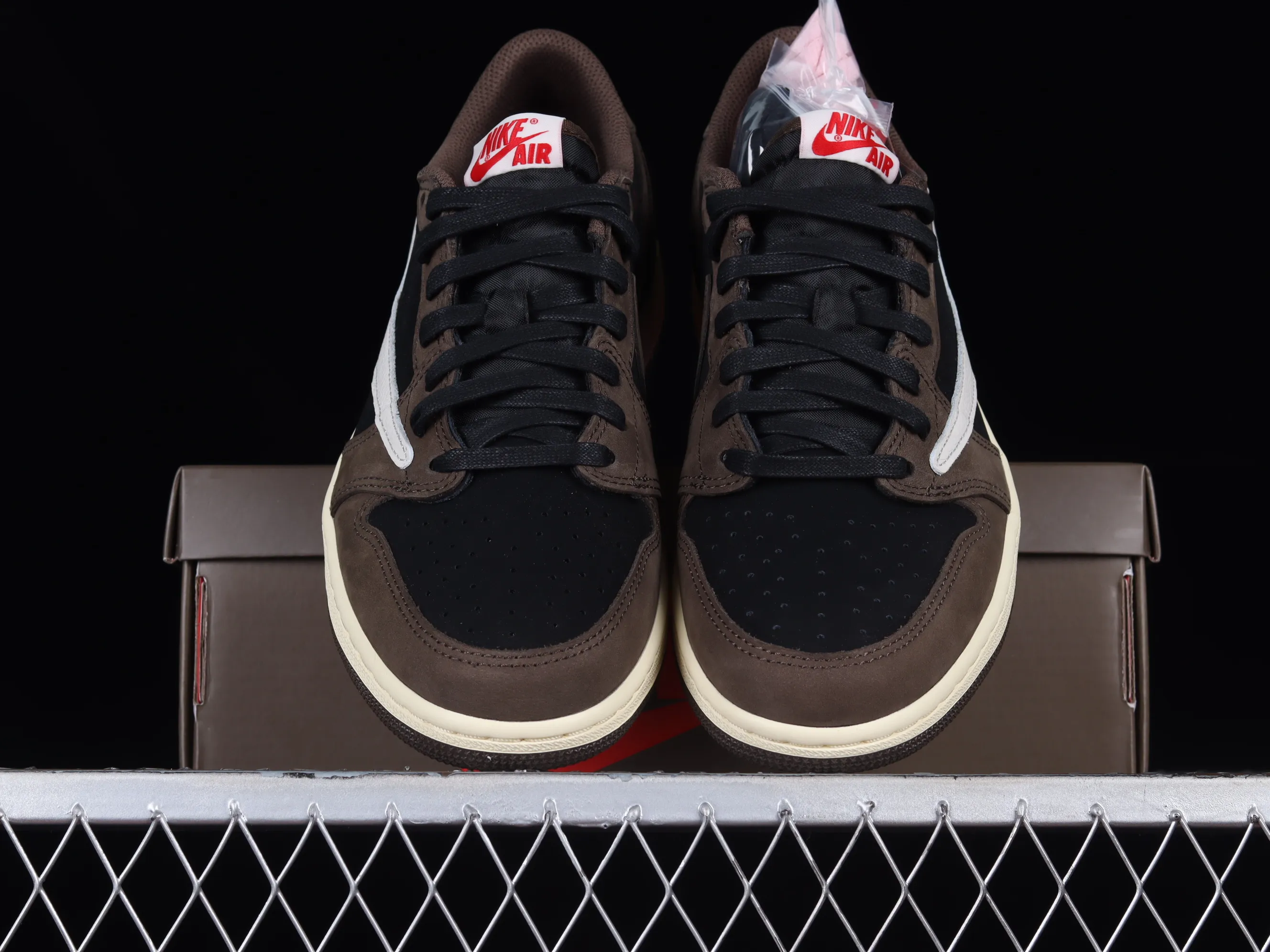 All categories Air Jordan Jordan series basketball shoes Air Jordan 1 Low LJR version Travis Scott x Air Jordan 1 Low OG AJ1 Joe 1 joint undercut CQ4277-001